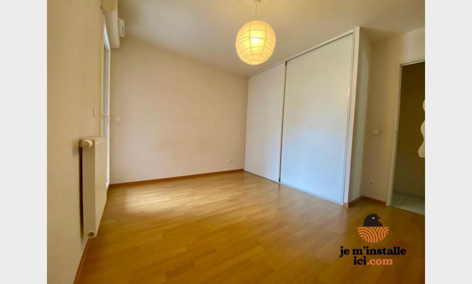 T3 de 66 m2 avec 2 terrasses + garage   Quartier Amp&egrave;re, Gre : Photo 6