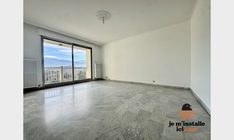 &Agrave; VENDRE   SUPERBE T3 AVEC GARAGE, CAVE & PARKING PRIVE DANS : Photo 2