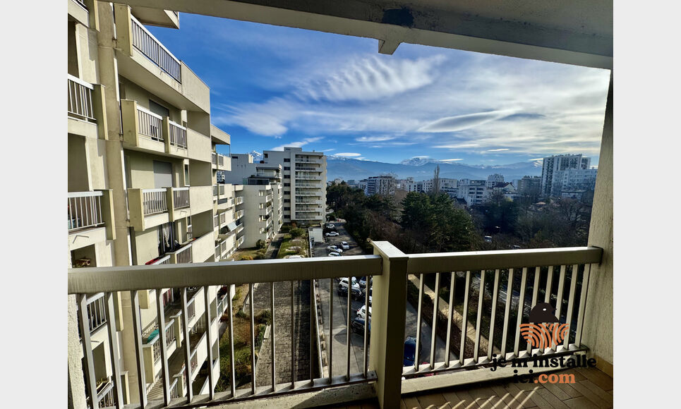 &Agrave; VENDRE   SUPERBE T3 AVEC GARAGE, CAVE & PARKING PRIVE DANS : Photo 3