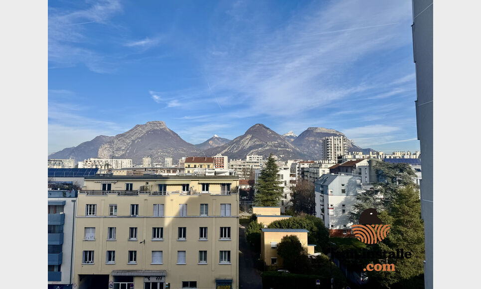 &Agrave; VENDRE   SUPERBE T3 AVEC GARAGE, CAVE & PARKING PRIVE DANS : Photo 8