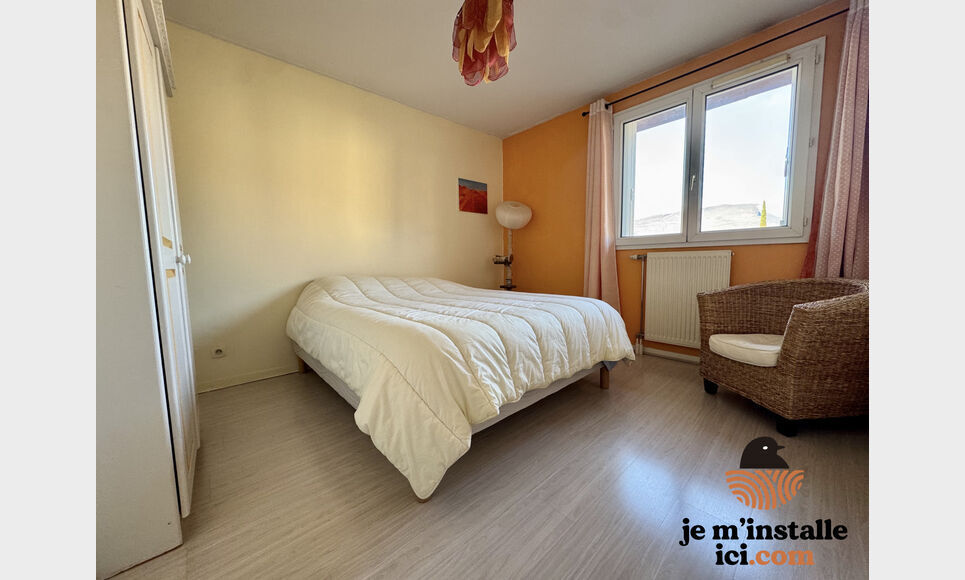 Superbe T3 avec terrasse   Centre du Fontanil : Photo 7