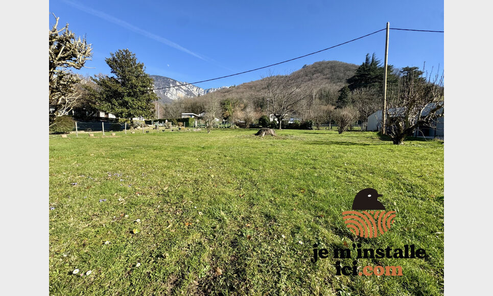 TERRAIN CONSTRUCTIBLE   HAUTEURS DE VOREPPE   SECTEUR RACIN