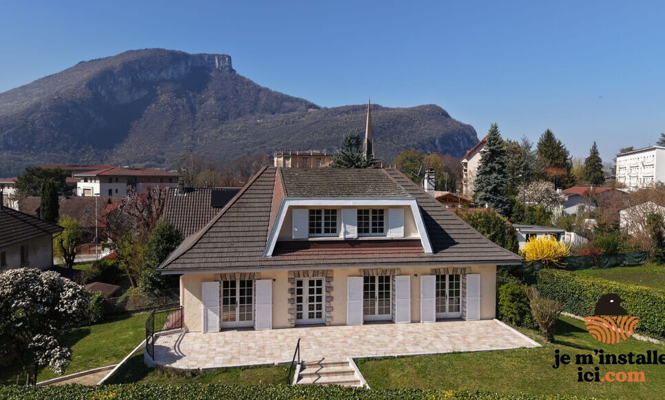 RARE &Agrave; LA VENTE   VILLA FAMILIALE EN HYPER CENTRE DE VOREPPE