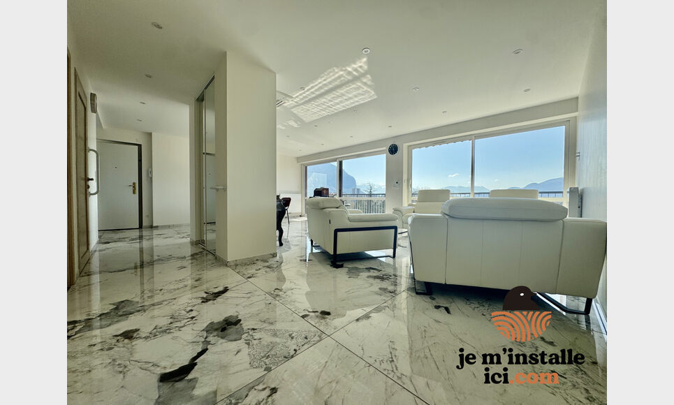 Appartement d'exception   T4 (ancien T5)   100 m2   Dernier : Photo 1