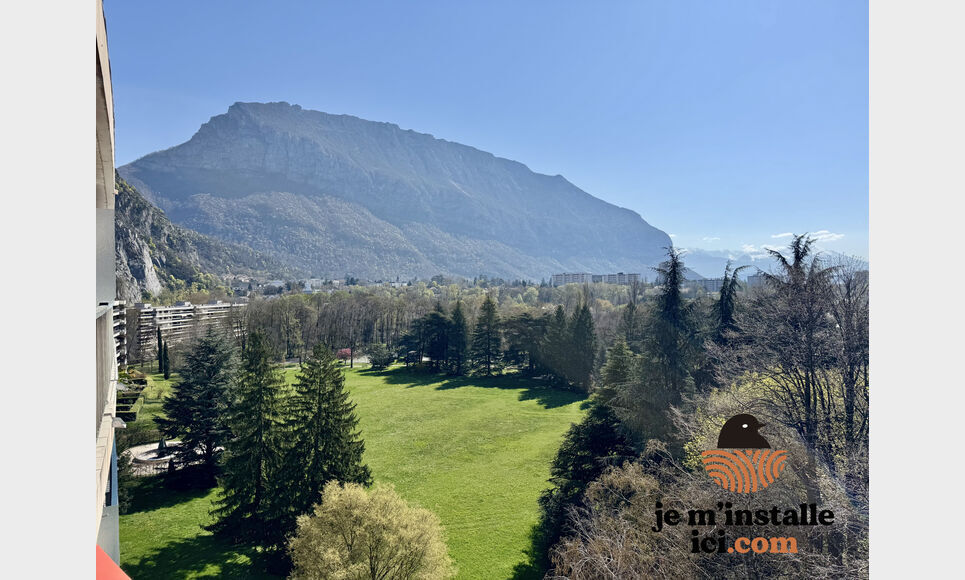 Appartement d'exception   T4 (ancien T5)   100 m2   Dernier