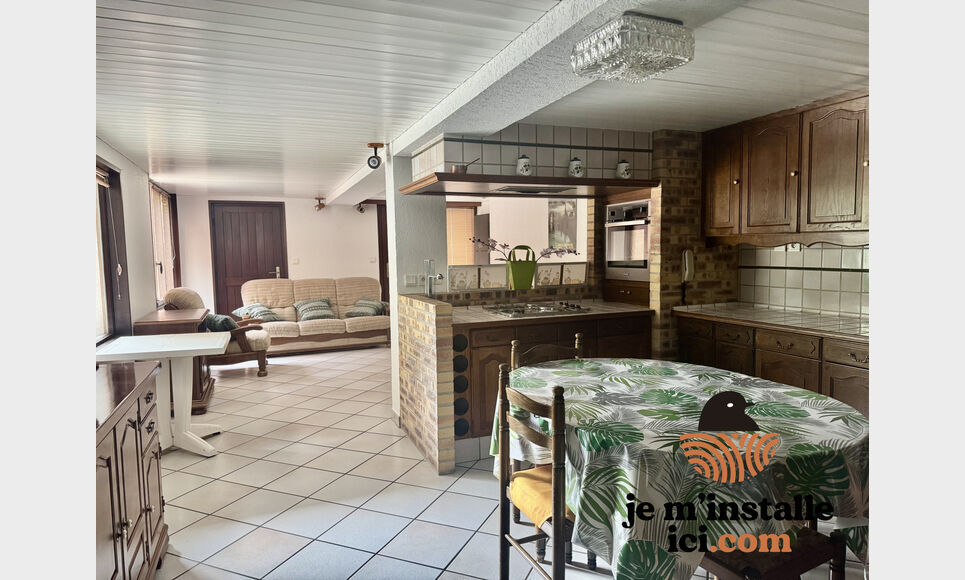 Villa de caract&egrave;re   251 m2 habitables   Piscine int&eacute;rieure : Photo 8