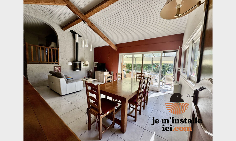 Maison individuelle, entretenue et modernis&eacute;e, sur terrain c : Photo 3