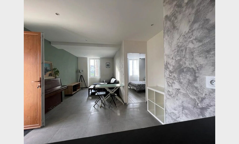 Appartement Meubl&eacute; de Type 2 - Emplacement Id&eacute;al &agrave; Voiron : Photo 4