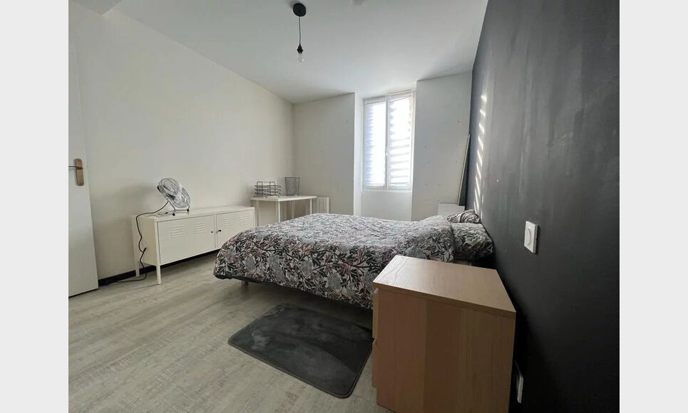 Appartement Meubl&eacute; de Type 2 - Emplacement Id&eacute;al &agrave; Voiron : Photo 6