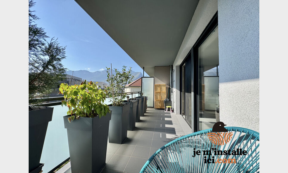 VOREPPE   T3 r&eacute;cent avec terrasse, au premier et dernier &eacute;ta